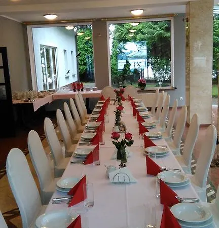 招待所 Pod Lipami Moryn