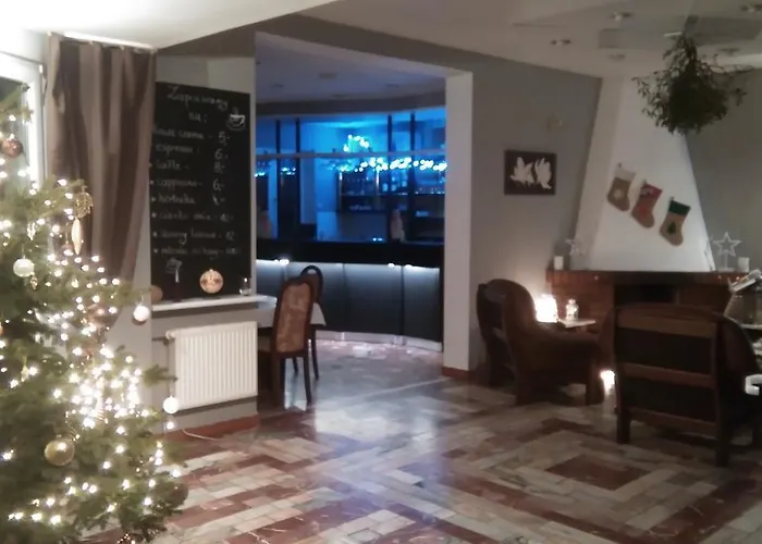 Pod Lipami Pensión *